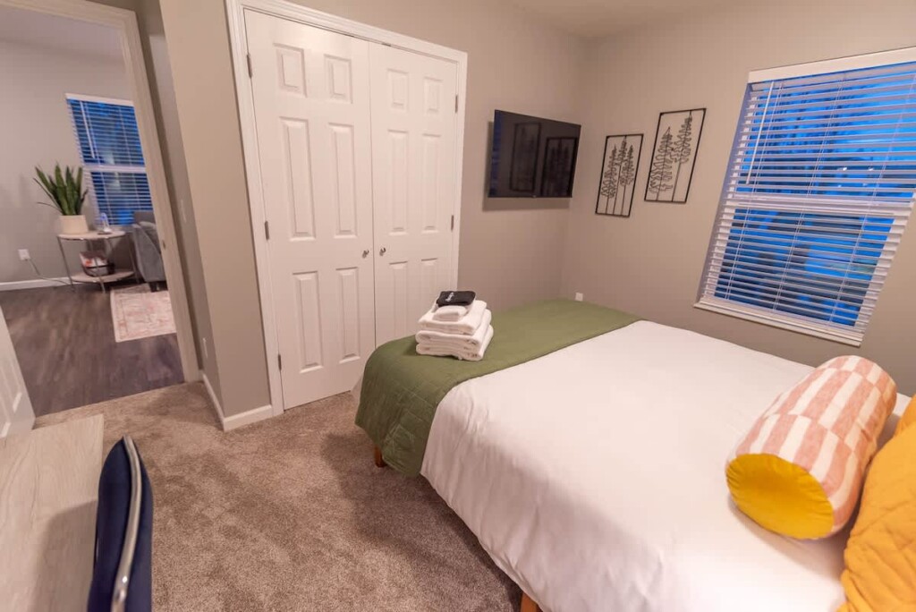 2cefe9c8 83ad 40 PpHqf