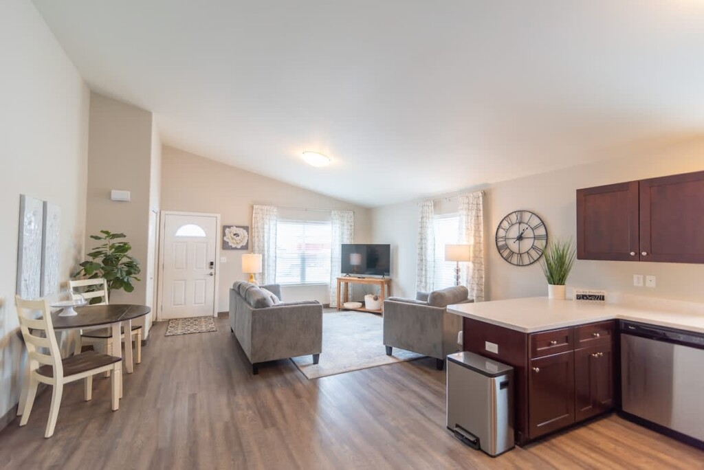 3930f71e 883c 4b 4WtSa