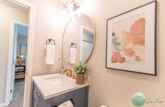 43eb619b 82d6 4f Rhzhb