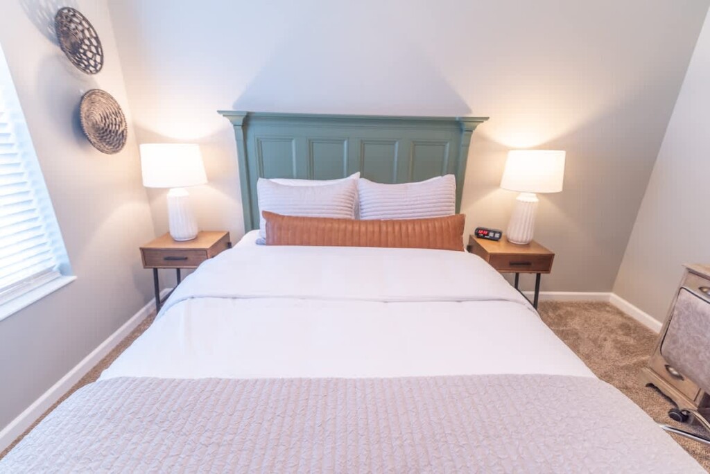 4e35650e cdb9 45 EK2nG