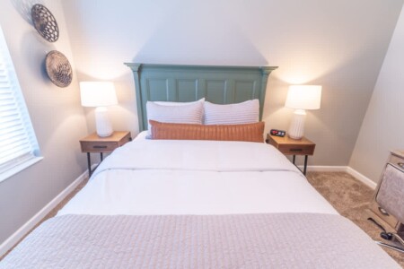 4e35650e cdb9 45 EK2nG