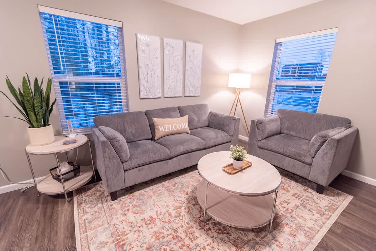 588f4567 721c 42 x0eBG