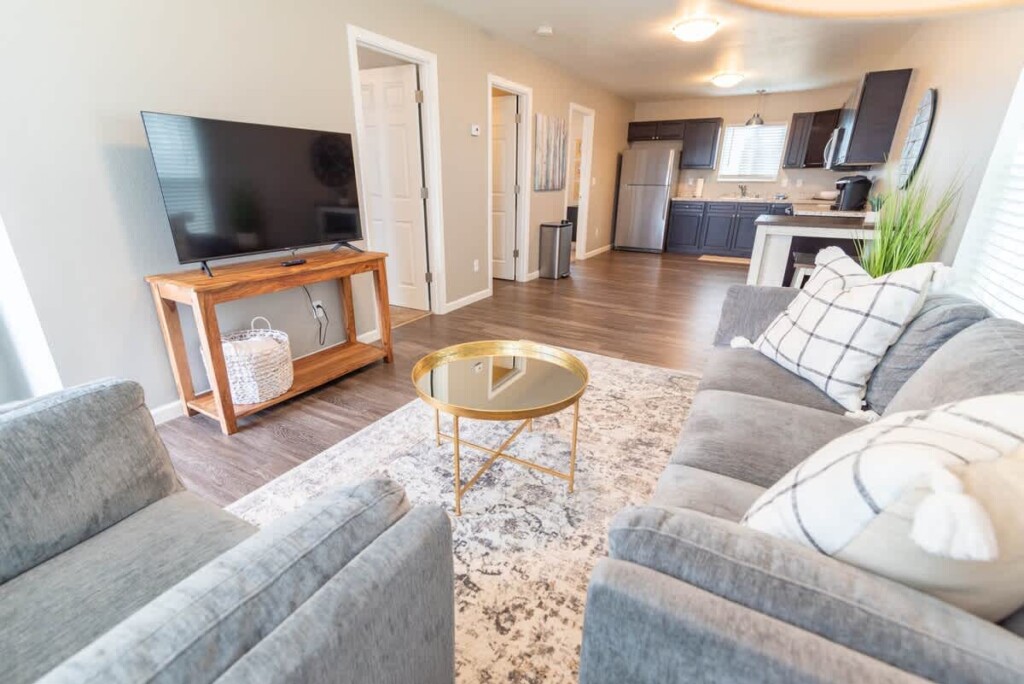 5ca10882 e7bb 45 lZddq