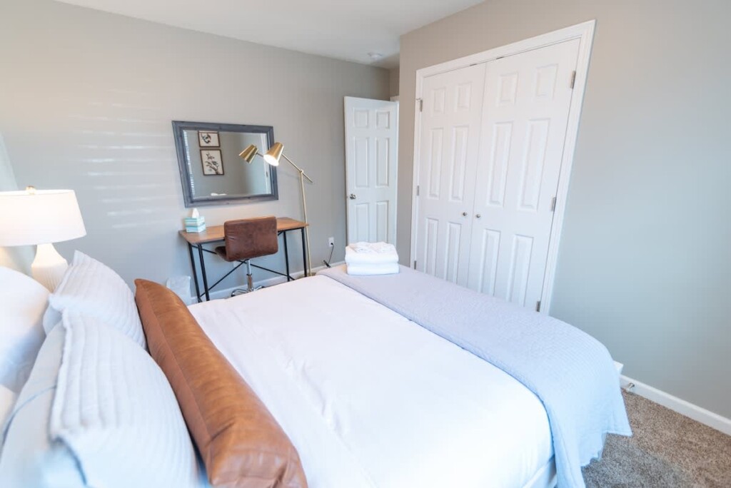 6236e171 2b56 43 HgSAT