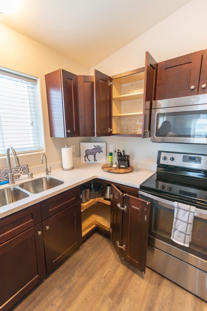 6413e7d5 712f 49 ZVKJ4