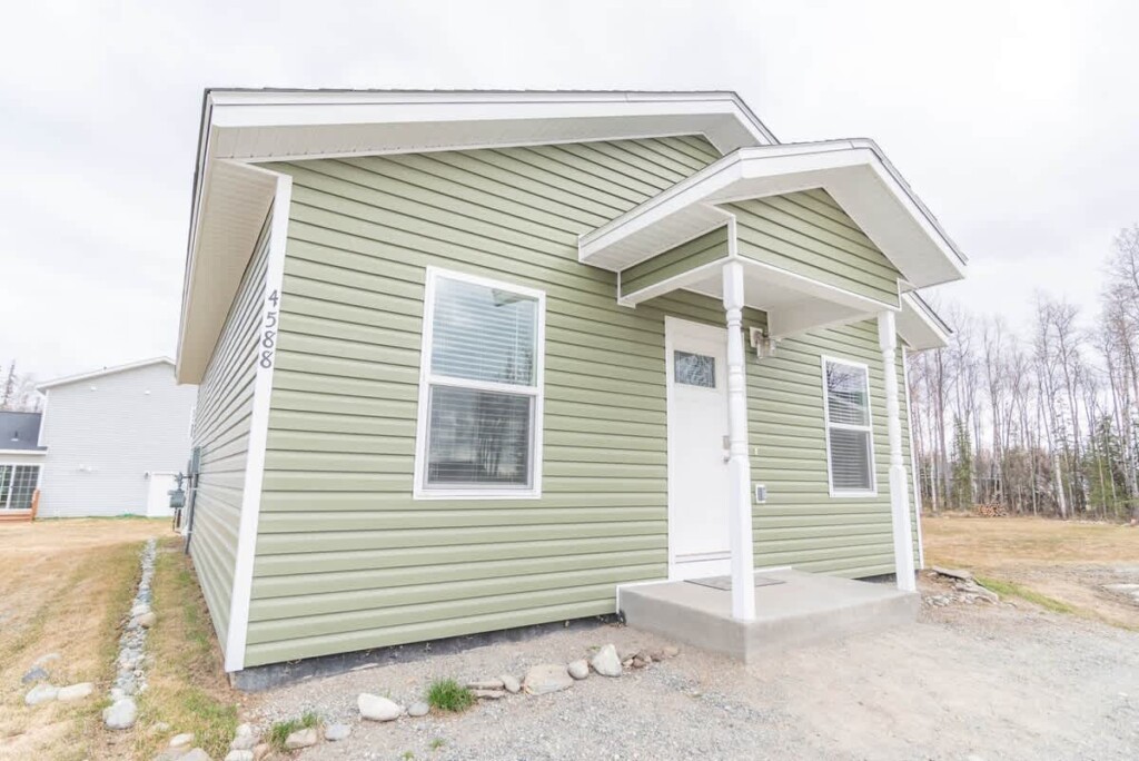 64a6fdb7 1e74 4d cGL N