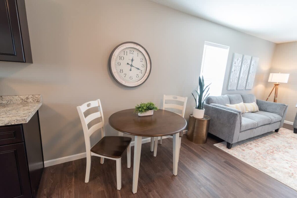 65640a3b 70f3 4b mIKfA