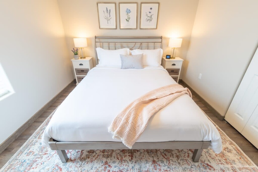 83f14851 4c4a 4d eMO8E