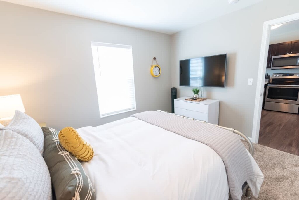 85c5b2ee d102 4e zGfrX