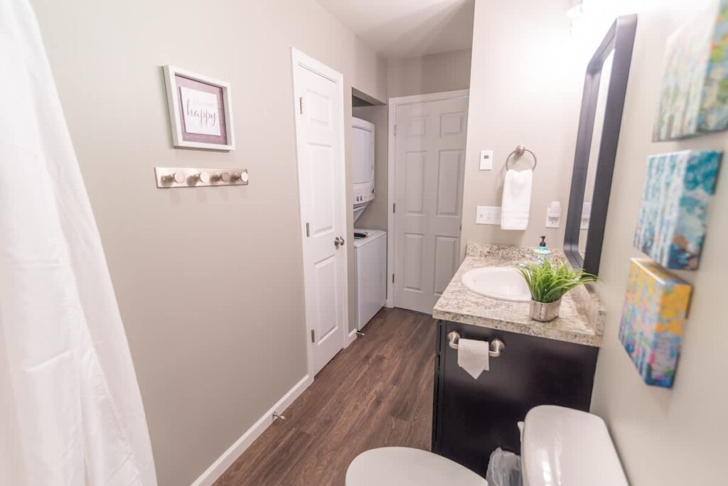 9b1c886e 1bb0 44 IuBKR