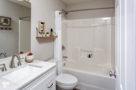 b1b84bd5 dc84 4a eQ3cG