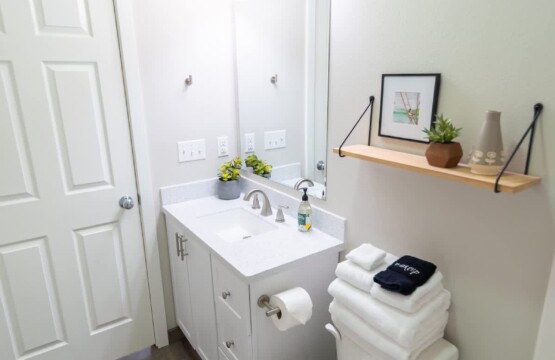 bb34a141 89b4 40 0CY8x