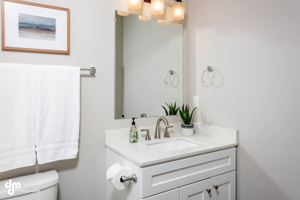 c913909b 3b24 43 UFQii