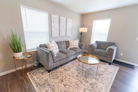 ca2ba066 0a36 4d D2UUX